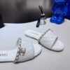 28E84F6B-35C2-74AC-2645-DA350F7D49B5.jpg Chanel Women's Logo 25ss CC Sandal