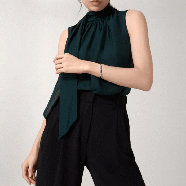 29414B05-568F-BAF0-8CF3-E32A7581A293-1.png LOVE BRACELET, SMALL MODEL, 10 DIAMONDS