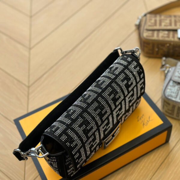 Fendi Baguette Medium
