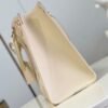 Louis Vuitton OnTheGo MM M21575