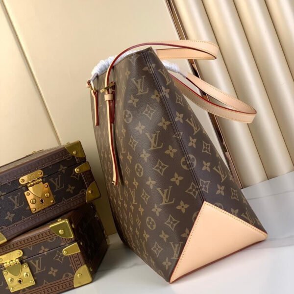2A0D366F-9A44-5098-A0F5-40E99F87DECC.jpg Louis Vuitton Mezzo M47134