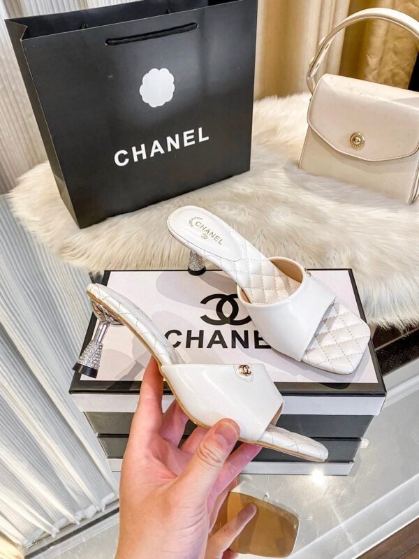 Chanel Women's Logo 25ss CC Sandal