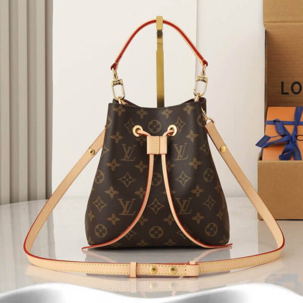 Louis Vuitton N&eacute;ono&eacute; BB M46581