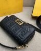 2AE3E624-90FA-FA5E-052F-9B8E4FC57758.jpg Fendi Baguette