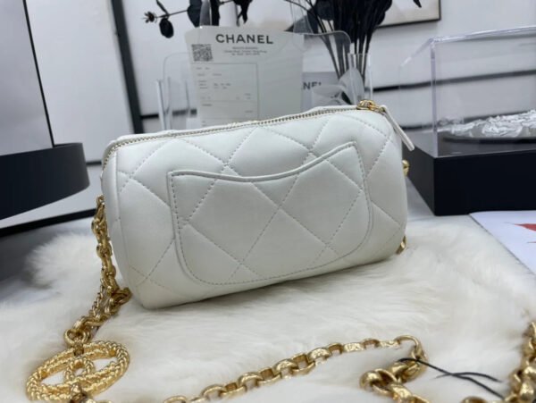 2B6FFB60-2E50-A030-CB2F-DEE8F31DAE8E.jpg Chanel Bowling Mini White Bag For Women 11cm/4.3in