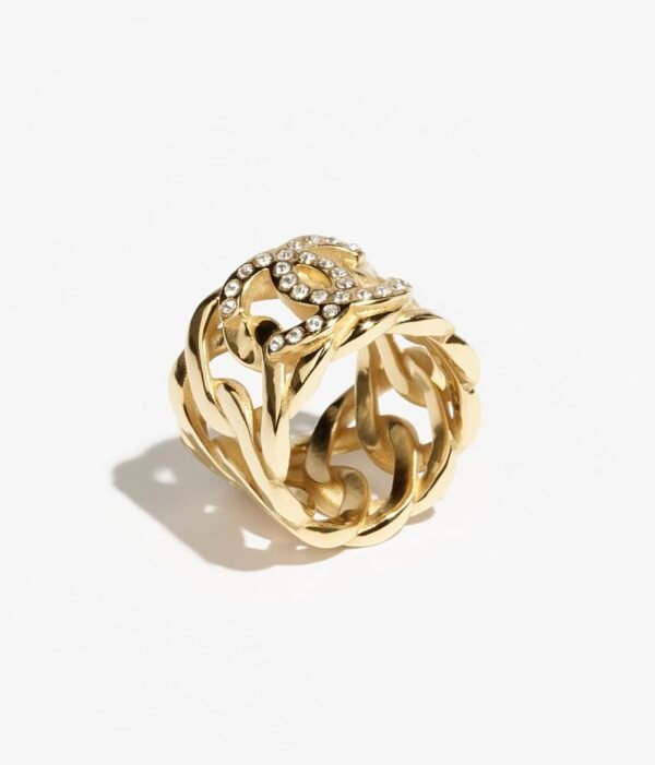 2BC2A59D-318C-7805-D42C-19EB3693FDDC.jpg RING