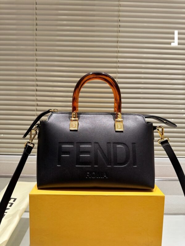 Fendi By The Way Medium - White