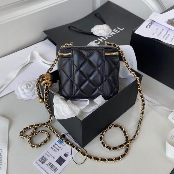 Chanel Small Vanity with Chain AP2198