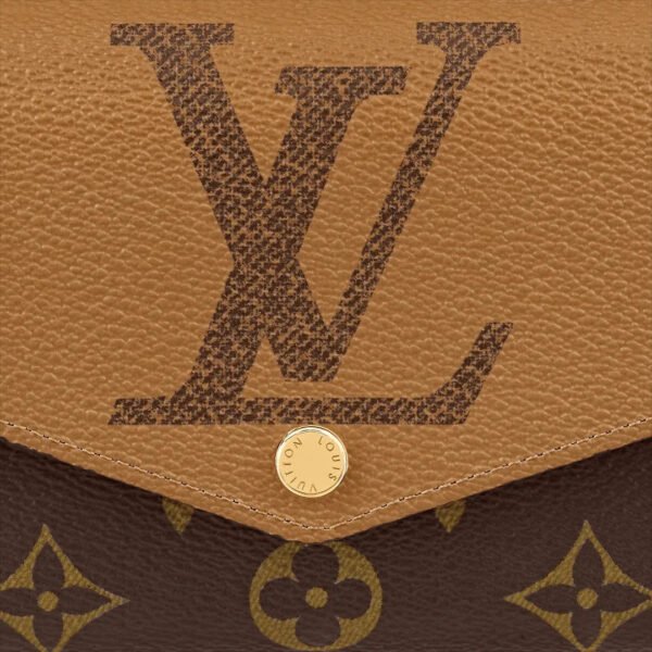2CBF270F-ED56-364E-B6F9-BA21E8D97103.jpg SARAH WALLET M80726