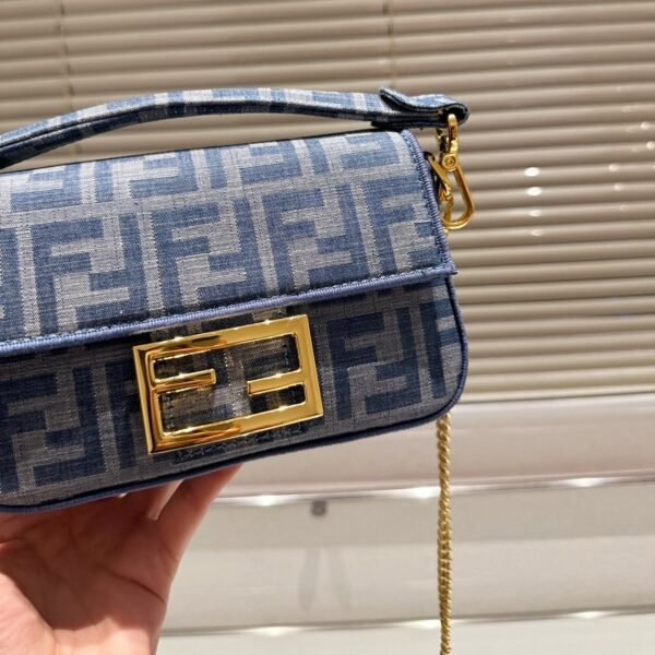 Fendi Baguette Mini