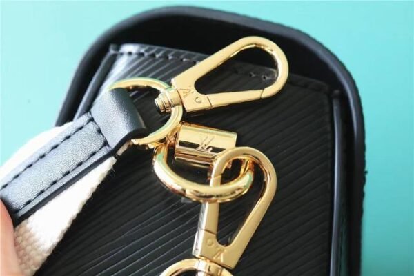 2E6636C6-F673-551B-91D1-1EBE882F3E6E.jpg Louis Vuitton M24765 TWIST Medium Handbag