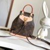 2E6D5166-3BC9-0555-08DD-4B144FC92F0D.jpg Louis Vuitton Montsouris Mini M11199