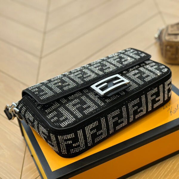 Fendi Baguette Medium