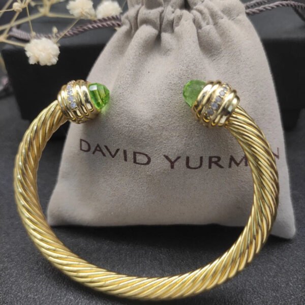 Classic Cablespira&reg; Bracelet 18K Yellow Gold with Peridot And Half Diamonds, 7mm