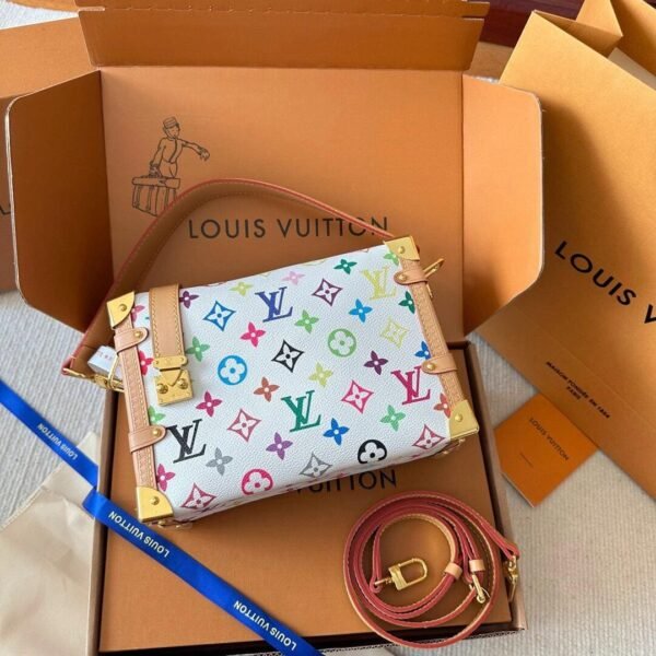 30C9B868-3E40-3601-508E-ADB9F6A0E1B5.jpg Louis Vuitton M14046 LV X TM Side Trunk MM