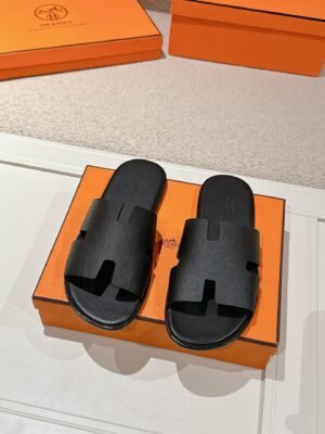 30FF67DF-ACE5-2DB4-A5DD-E5A1668CBDBA.jpg Hermes Men's Izmir Sandal