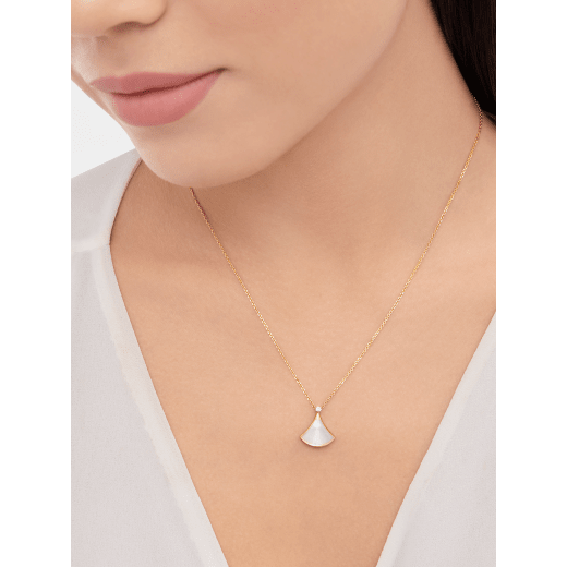 338F56BD-F010-E7FD-9680-69CCDDA92AE6.png DIVAS DREAM NECKLACE