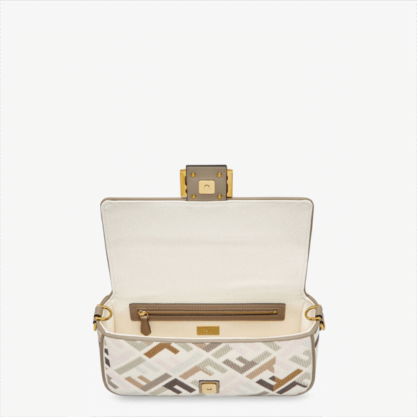 Fendi Baguette Medium