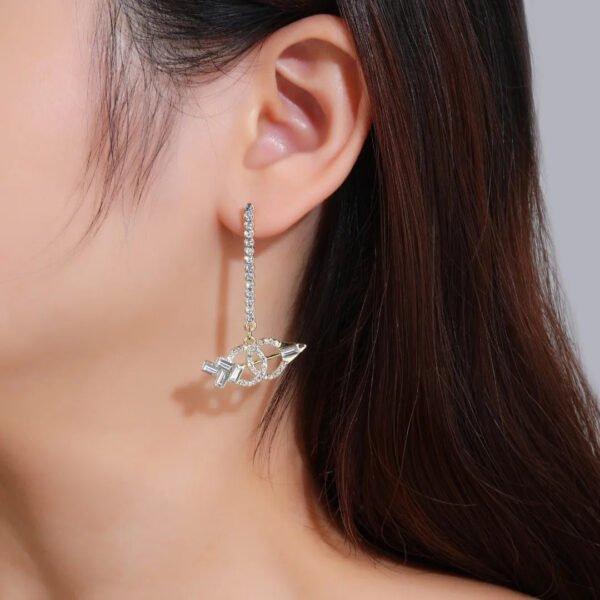 36A3BBE5-FA00-B284-8317-5E7DF62ECF25.jpg CC Earrings 0016