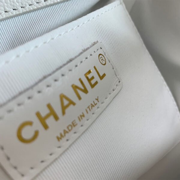 37E3DB9B-D126-7FB6-EBE4-A43DEEF3D508.jpg Chanel Backpack