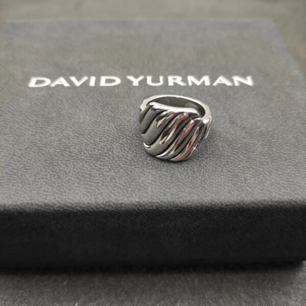 3948695C-72B3-B290-348E-3C72CA11DC29.jpg Sculpted Cable Ring Sterling Silver, 17mm - US 6