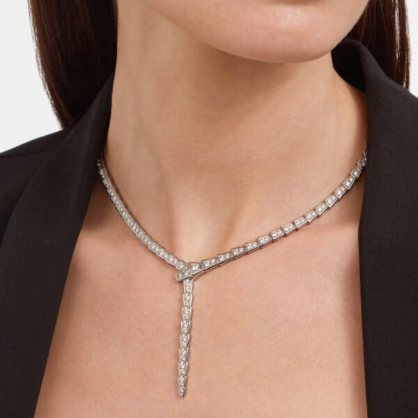 3AA6DADF-74B4-BA32-29A8-C6B215F98A17.jpg Serpenti Viper Necklace