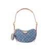 3ACB4FB6-2820-2025-4E95-D507B0A81DC7.jpg Louis Vuitton Croissant MM M46856