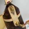 3D200D19-312E-2380-43C5-27909065072A.jpg Louis Vuitton Duffle Bag M43587