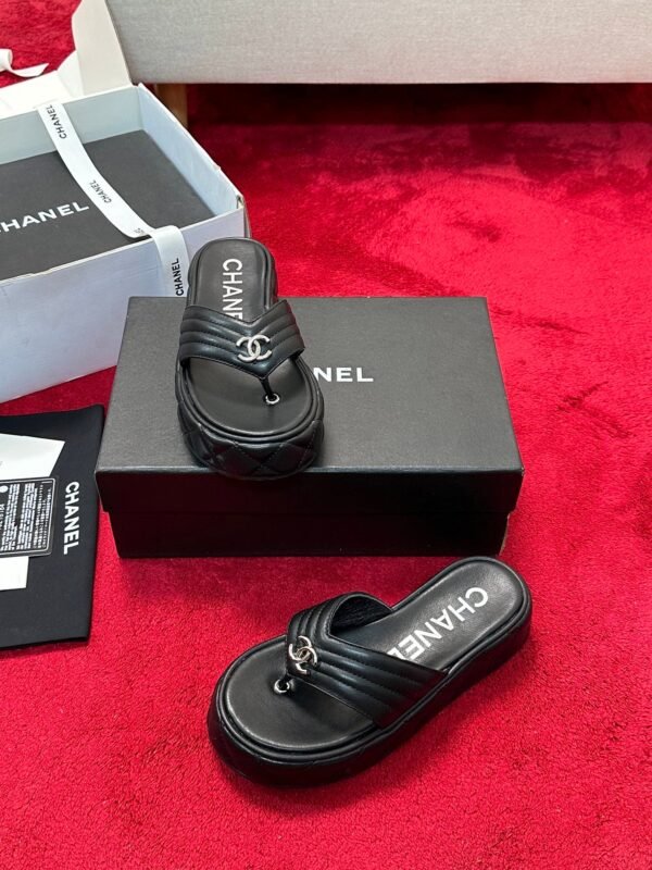 Chanel Women's Logo 25ss CC Sandal