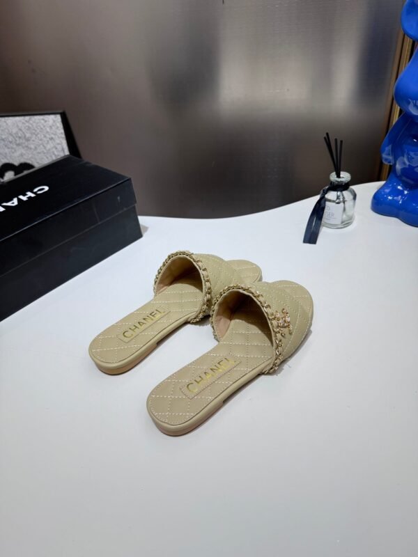 Chanel Women's Logo 25ss CC Sandal