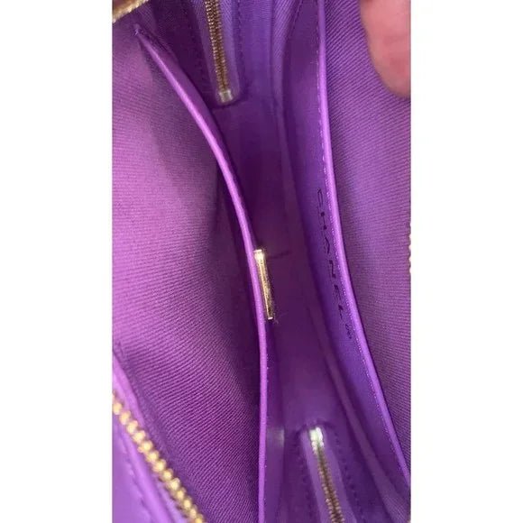 Chanel Heart Zipped Arm Coin Purse 22S Purple/Black Ap2786 - black