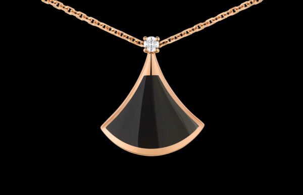 DIVAS DREAM NECKLACE