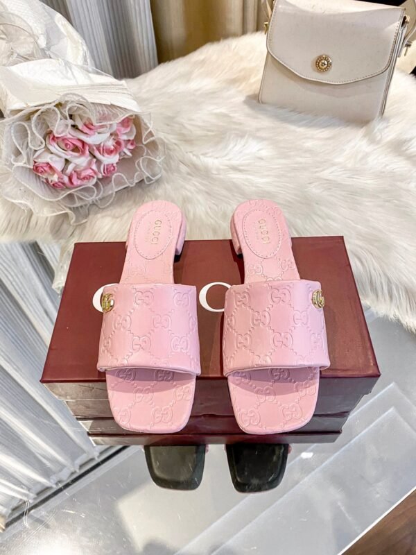 3FA1569B-90C6-87FE-9A56-ED0828DEFAB7.jpg GUCCI Women's Platform Slide Sandal