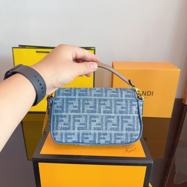 Fendi Baguette Mini