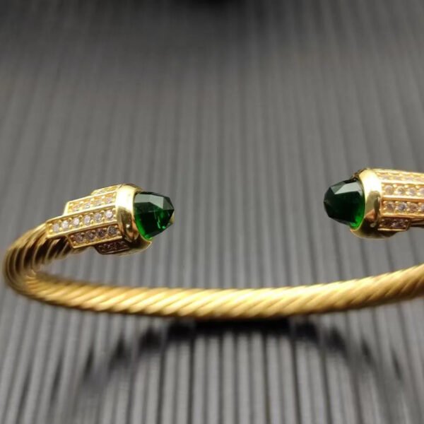 419D26ED-A8B6-6E10-274C-4FC85022277F.jpg Cable Bracelet with Peridot & Diamond Accents 5mm