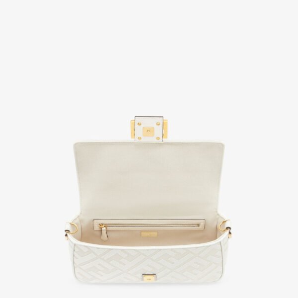 Fendi Baguette Medium
