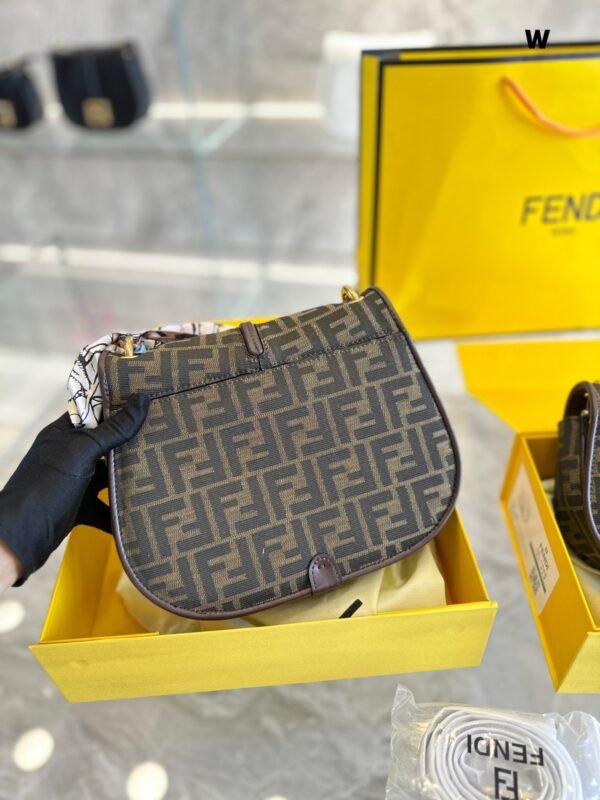 Fendi C'mon Nano - Flower