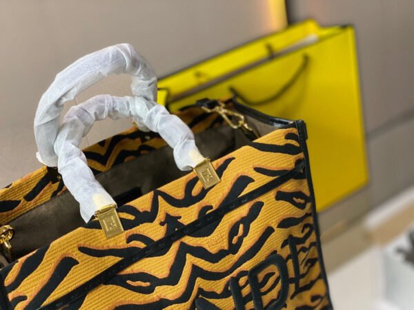 Fendi Sunshine Medium