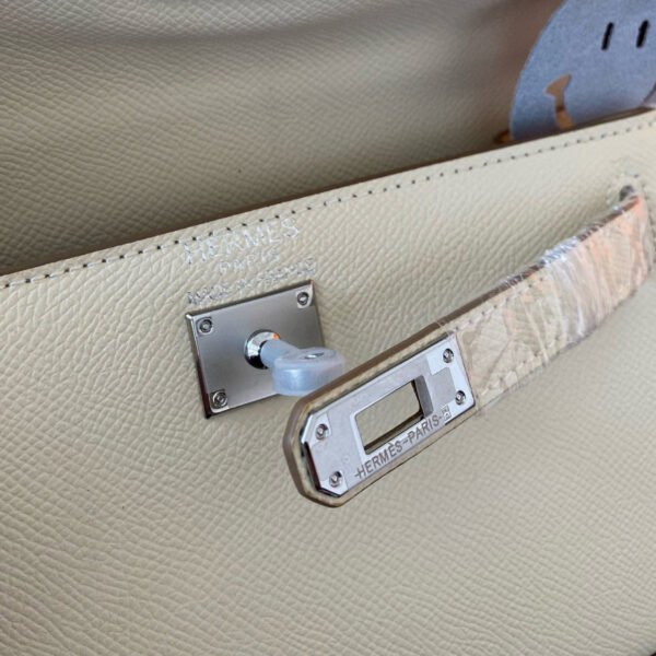 455A3F8A-07D8-B483-82B1-11A8D2F5586D.jpg Mini Kelly 20 Bag