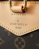 4667D714-CB00-2C73-7DF5-2F1906F07B18.jpg Louis Vuitton Montsouris PM M11198
