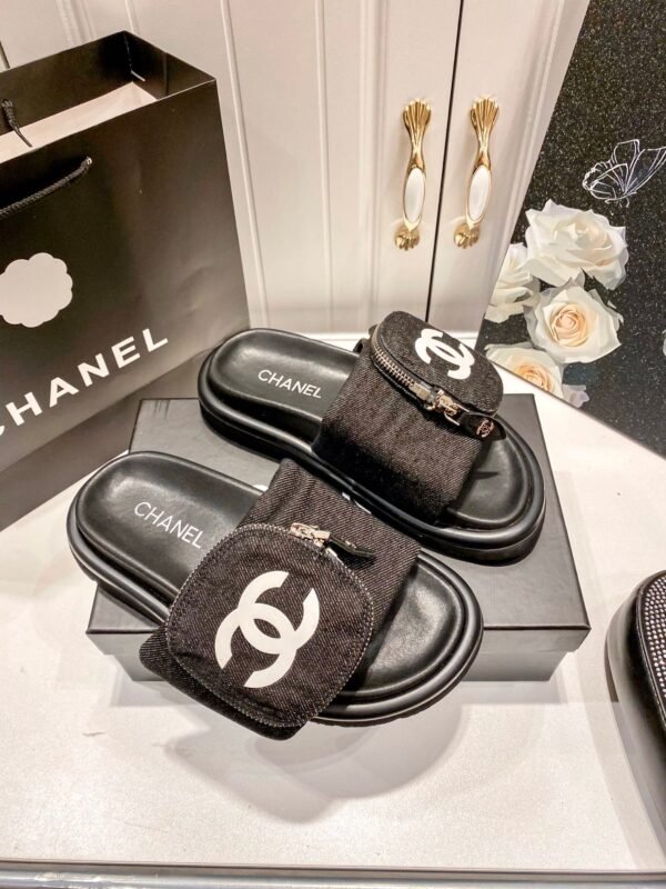 Chanel Women's Logo 25ss CC Sandal