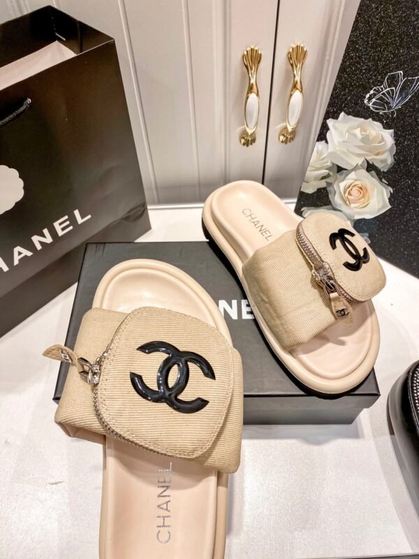 Chanel Women's Logo 25ss CC Sandal