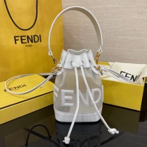 4857EDF3-B353-0F47-1C76-C4B649E52D4D.jpg Fendi Mon Tresor Mini Bag