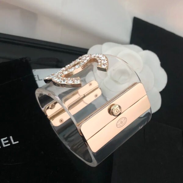 489AF328-C9DC-C8CE-4041-2D0B49B9A94E.jpg CC Bracelet 0026