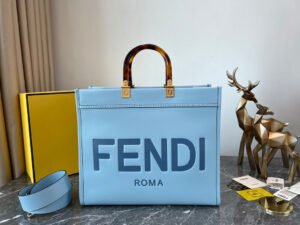 Fendi Sunshine Shopper Medium Bag