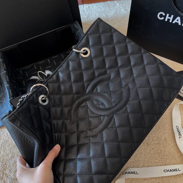 49ECE888-15D2-10BE-7D38-1C2B9E22DAFF.jpg Chanel Grand Shopping Tote Black Caviar Silver Hardware