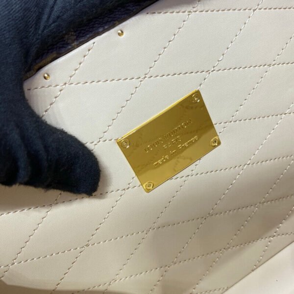 Louis Vuitton Alma Trunk M11114