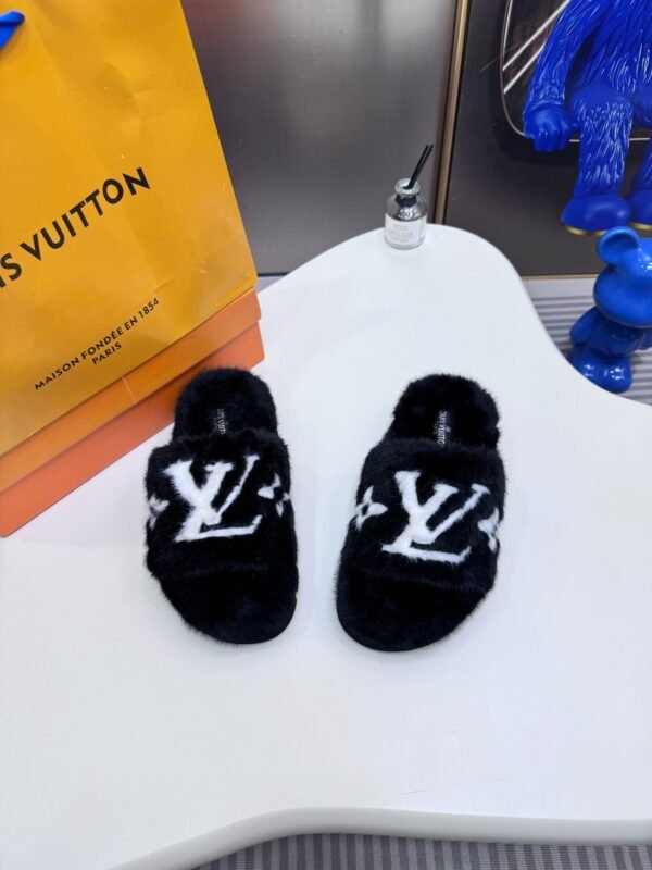 Louis Vuitton Women's Pool Pillow Comfort Sandal