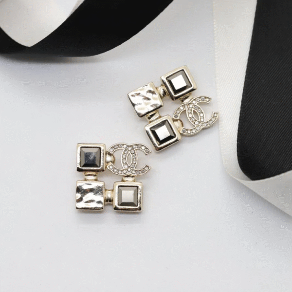 CCE258 CC earring