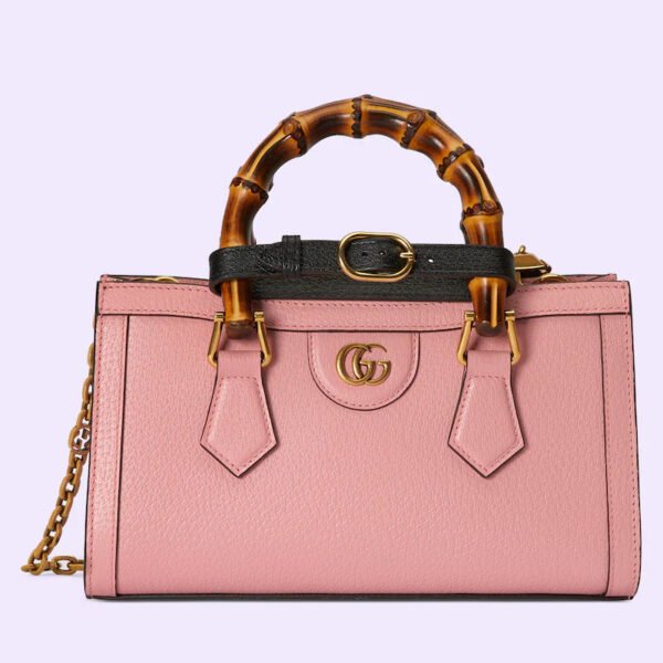 4C5C0B23-BB37-EBF8-D41D-1F7DA869F818_d90d97dd-b576-40b9-8595-68bf5a49a72b.jpg DIANA SMALL SHOULDER BAG